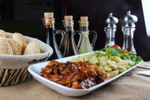 Acılı Barbekülü (BBQ) Tavuk