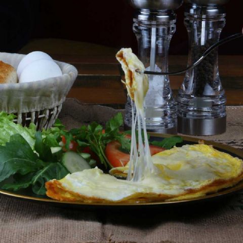 Kaşarlı Omlet