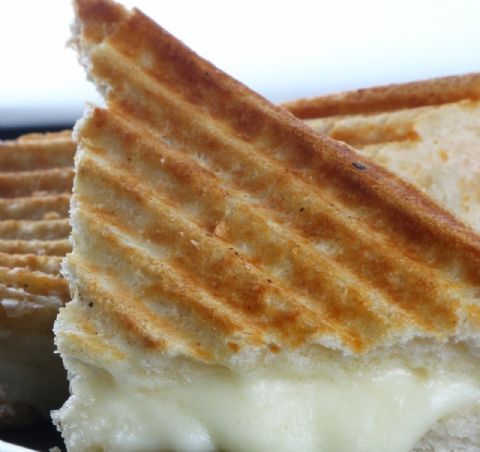 Peynirli Tost